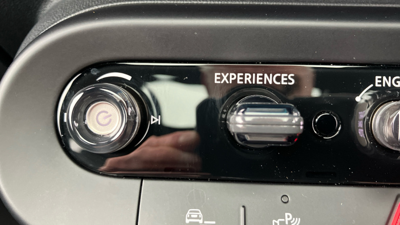 MINI Hatchback 2.0 Cooper S Exclusive II 3dr Auto [Comfort Pack] Petrol Hatchback